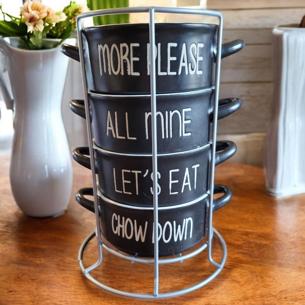 Vtg Boston Warehouse 4 Handled Black Souper Bowls White Script With Metal Rack